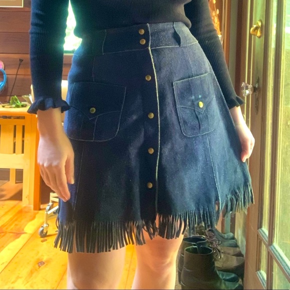💔SOLD💔RARE Zig Zag San Francisco 1970s Suede Skirt - Picture 1 of 9